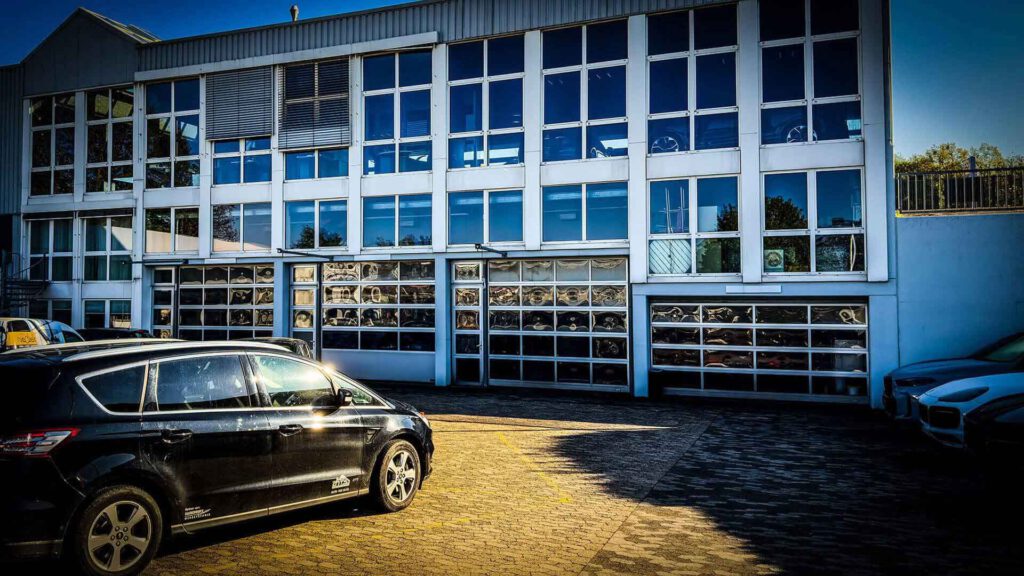 Katak Motoreninstandsetzung Bielefeld - Ihr Meisterbetrieb für Motorüberholung und Austauschmotoren